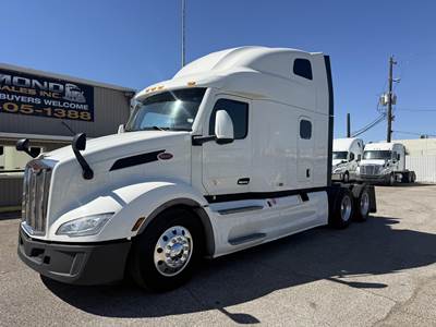 Peterbilt 579 Sleeper Semi Truck - 70" Raised Roof Sleeper, Cummins 450HP, 12 Speed Endurant Amt