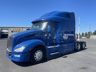 Peterbilt 579 Sleeper Semi Truck - 72" Raised Roof Sleeper, Paccar 405HP, 12 Speed Automatic