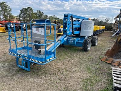 2015 Genie Z45/25 Articulating Boom Lift - 45' platform height, 51' working height, 25' reach
