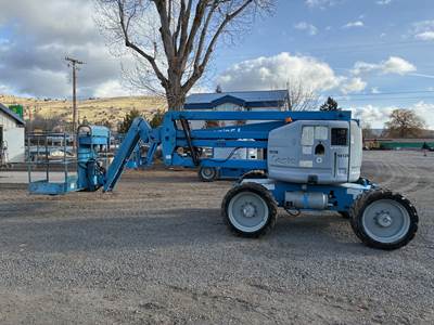 2007 Genie Z45/25J Articulating Boom Lift - 45' platform height, 51' working height, Jib, Dual fuel engine (gas/propane)