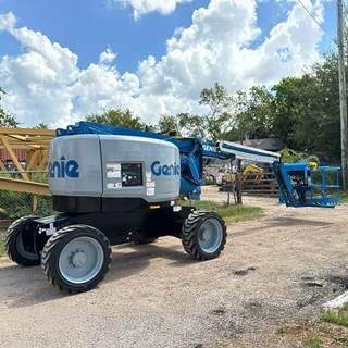 2015 Genie Z62/40J Articulating Boom Lift - 67' working height, 40' reach, JIB