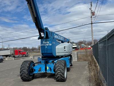 2013 Genie ZX135/70 Articulating Boom Lift - 135' reach, Foam