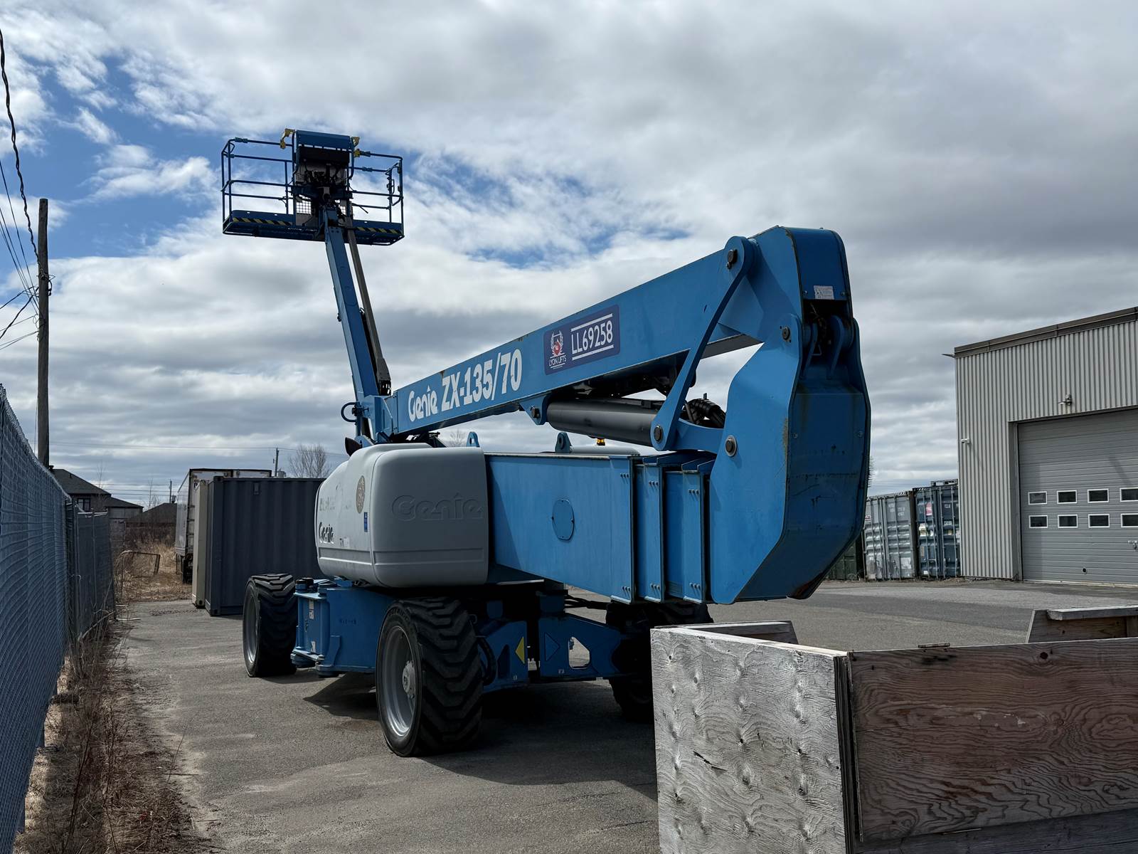2013 Genie ZX135/70 Articulating Boom Lift - 135' reach, Foam