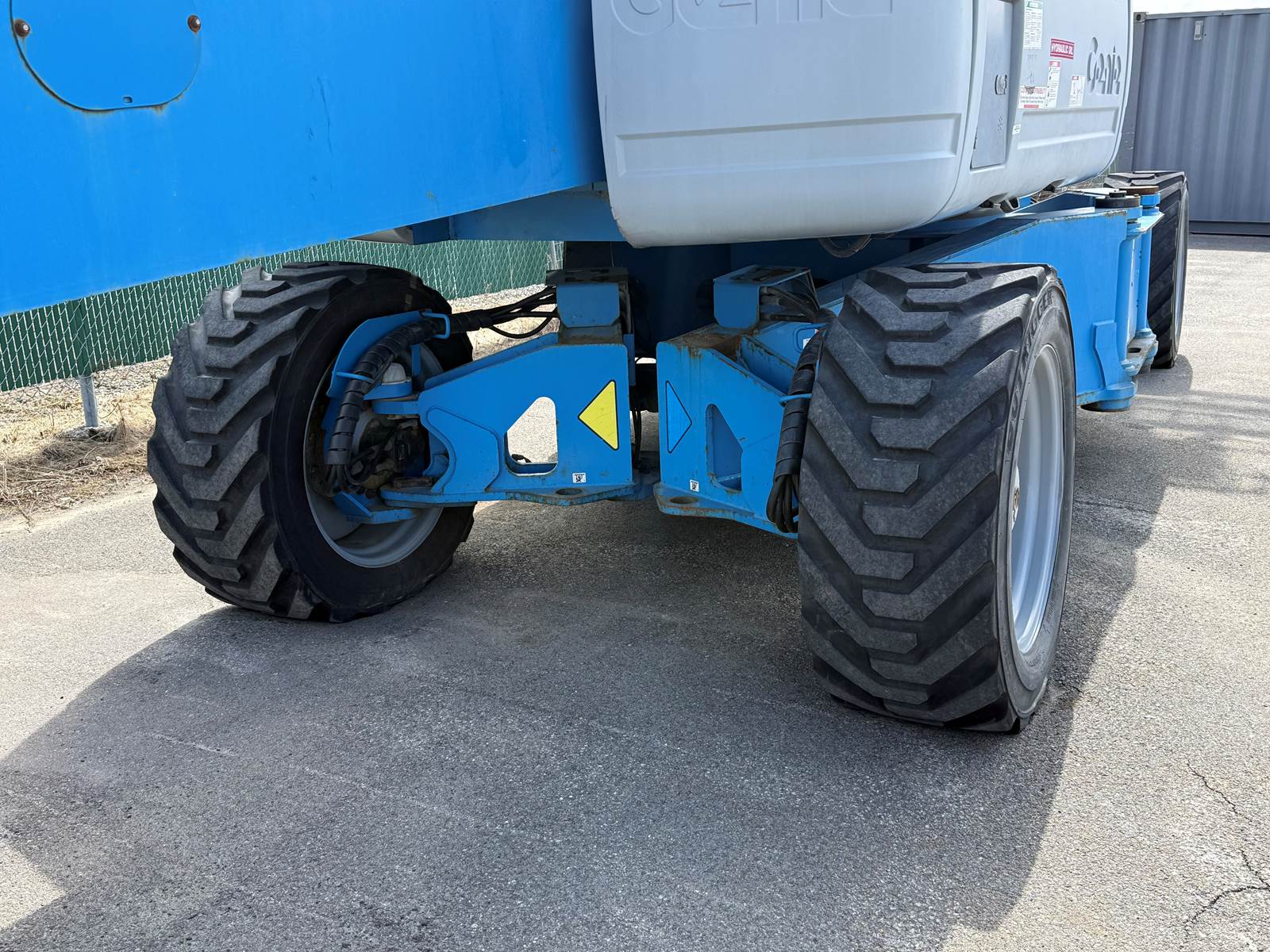 2013 Genie ZX135/70 Articulating Boom Lift - 135' reach, Foam