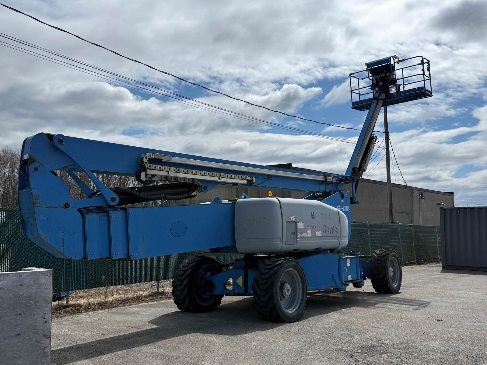 2013 Genie ZX135/70 Articulating Boom Lift - 135' reach, Foam
