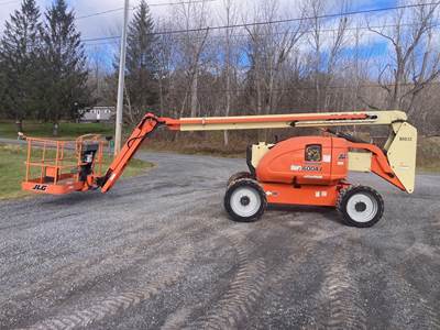 2009 JLG 600AJ Articulating Boom Lift - Diesel, 4WD, Jib, Air Tires