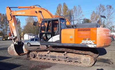 yukke Quick look at the new 1:50 Hitachi ZX345USLC-7 by Replicars