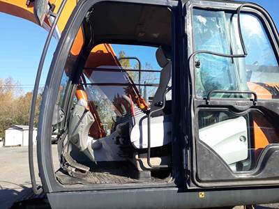 2015 Hitachi ZX250LC-6N Excavator - 55,869 lbs operating weight