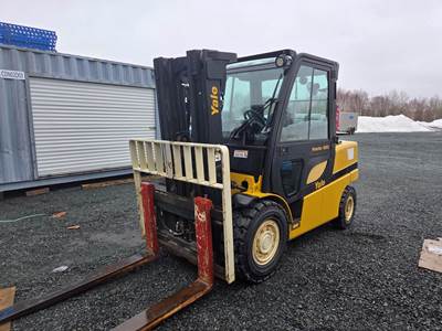 2013 Yale GLP100VX Forklift - 10,000 lbs. capacity, Side shift, 72" forks