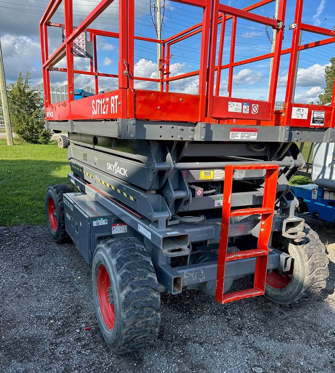 2008 Skyjack SJ7127RT Scissor Lift Dual Fuel, Recently painted For Sale, 3,212 Hours Windsor