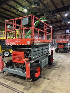2016 Skyjack SJ7135RT Scissor Lift - 35' platform height – 41' working height – Front outriggers – Single deck extension – 4x4, Outriggers