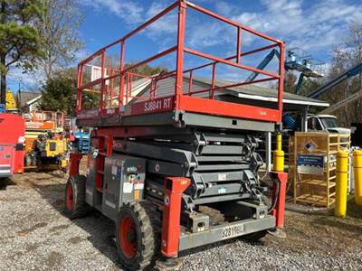 2016 Skyjack SJ8841RT Scissor Lift - 41' platform height, 47' working height, Outriggers, Dual Fuel