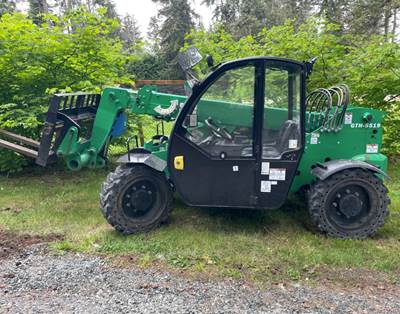 2017 Genie GTH-5519 Telehandler - 19' reach, 5,500 lbs. capacity, Solid BOSS tires, Auxiliary hydraulics