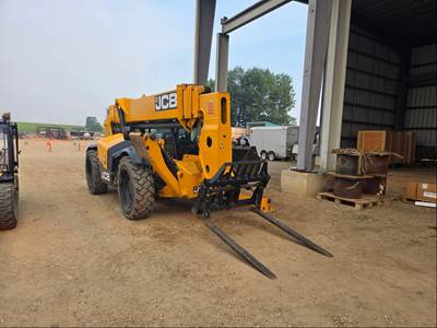 2021 JCB 510-56 Telehandler = 56' reach – 10,000 lbs. capacity – Front outriggers – Tilt frame, Auxiliary hydraulics, FRESH NDT inspection