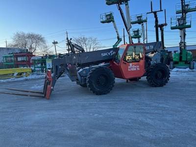2018 Skyjack SJ1056TH Telehandler - 56 'reach, 10,000 lbs. capacity, Front outriggers, Tilt frame, Auxiliary hydraulics