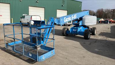 2008 Genie S-65 Telescopic Boom Lift - 65' platform height – 71' working height
