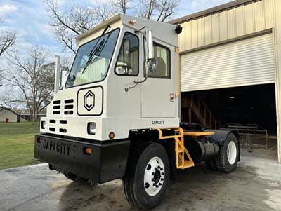 2015 Capacity TJ5000 Yard Spotter Truck - Fully services, New Paint