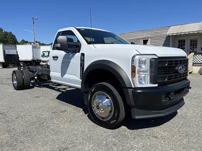 Ford F-450 XL Cab & Chassis Truck - 7.3L, 335HP, 10 Speed Automatic