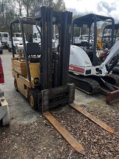 Caterpillar T50D Cushion Tire Forklift - 5000lb Capacity, 16ft Lift Height