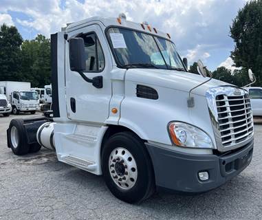 Freightliner Cascadia 113 Day Cab Truck - 10 Speed Manual