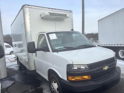 Chevrolet Express 3500 Box Truck - 401HP, Automatic