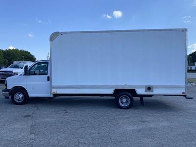 Chevrolet Express 3500 16 ft Box Truck - Automatic, Roll up Door