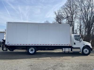 Freightliner M2 106 26 ft Box Truck - Automatic, Roll up Door, Liftgate