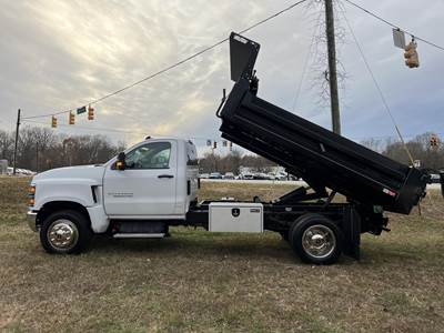 Chevrolet Silverado 6500HD Dump Truck - Duramax, 6 Speed Automatic, 10' Dump