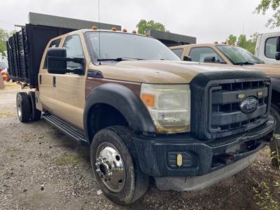 Ford F-450 Dump Truck - 6.8L TRITON V10, 5 Speed Automatic, 9' Dump