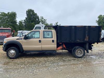 Ford F-450 Dump Truck - 6.8L TRITON V10, 5 Speed Automatic, 9' Dump