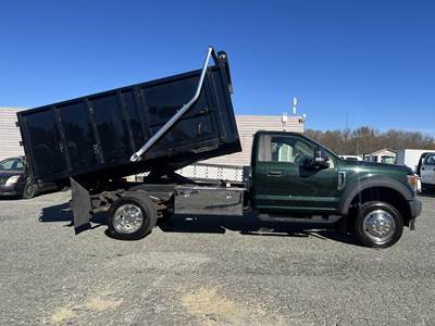 Ford F550 SD XL Dump Truck - 7.3L, 10 Speed Automatic, 12' Dump