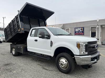 Ford F-350 XL Flatbed Dump Truck - 6 Speed Automatic