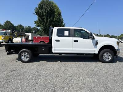 Ford F-250 Flatbed Truck - 6 Speed Automatic