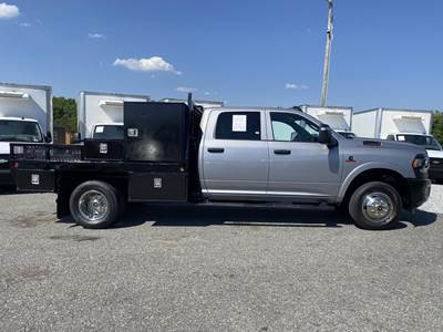 RAM 3500 9 ft Flatbed Truck - 6 Speed Automatic