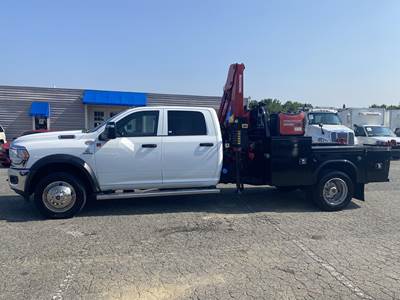 RAM 5500 8 ft Flatbed Truck - 6 Speed Automatic