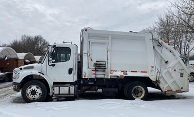 Freightliner HEIL Garbage Truck - Automatic