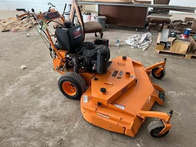 Scag SWZL61V-22FSE Walk-Behind Lawn Mower