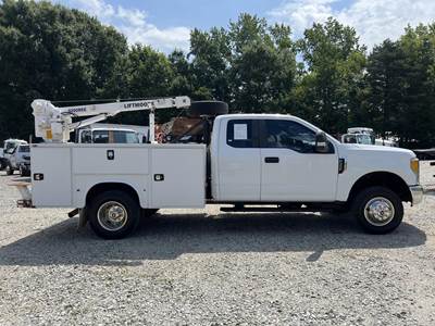 Ford F-350 XL Mechanic / Service Truck - 6.2L FLEX FUEL V8, 6 Speed Automatic
