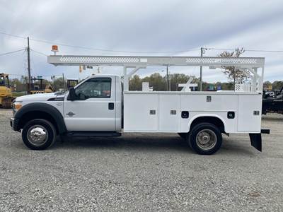 Ford F-450 Mechanic / Service Truck - 6 Speed Automatic