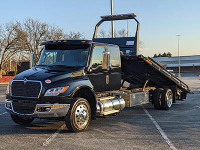 International MV Rollback Tow Truck - Automatic