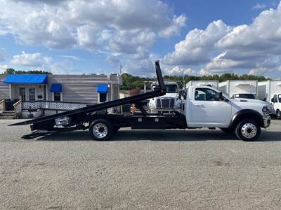 RAM 5500 Rollback Tow Truck - Cummins, 6 Speed Automatic
