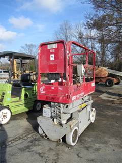 MEC 1932ES Scissor Lift - 19ft Working Height