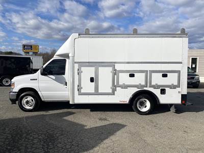 Ford E-350 SD Service Van - 6 Speed Automatic