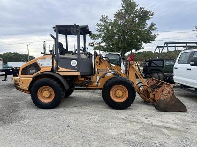 Case 221E-3 Wheel Loader