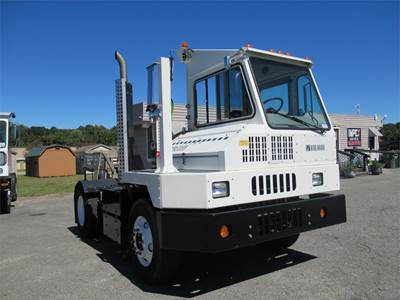 Kalmar Ottawa Yard Spotter Truck - Cummins, 200HP, Automatic