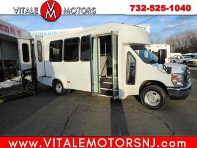 2017 Ford E-Series Cutaway 12 PASSENGER, HANDICAPPED BUS