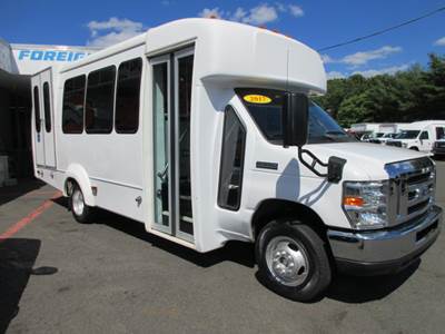 2017 Ford E-350, 12 PASSENGER HANDICAP BUS E-350 DRW 138"" WB