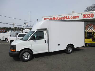 2015 Chevrolet Express Commercial Cutaway G3500, 12' CUBE VAN, 12' BOX VAN