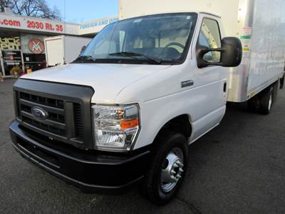 2019 Ford Econoline E-350, 16' BOX TRUCK, LIFTGATE