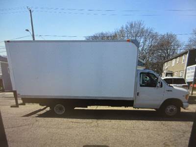 2001 Ford E450, 15 FOOT BOX TRUCK,, E-450 Super Duty 158"" WB DRW